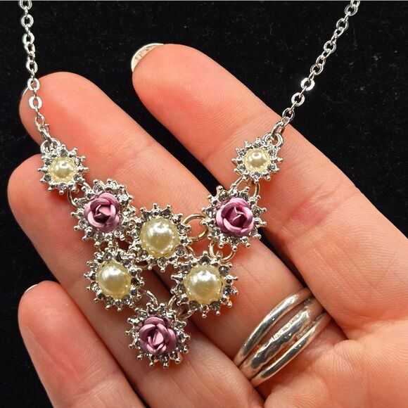 "5/$25" Silvertone Pink Rose/Pearl Bib Adjustable Necklace - Picture 1 of 8